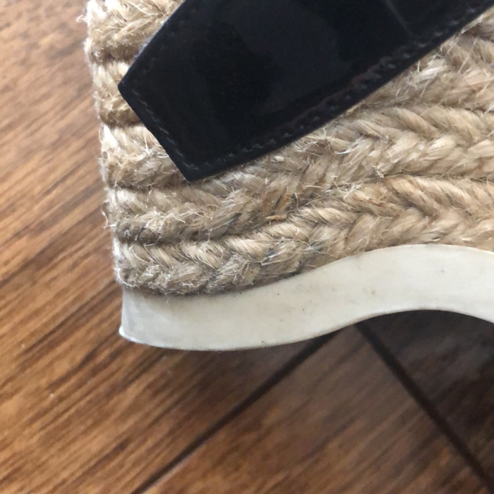 Authentic 💯 YSL Wedge - Picture 6 of 6